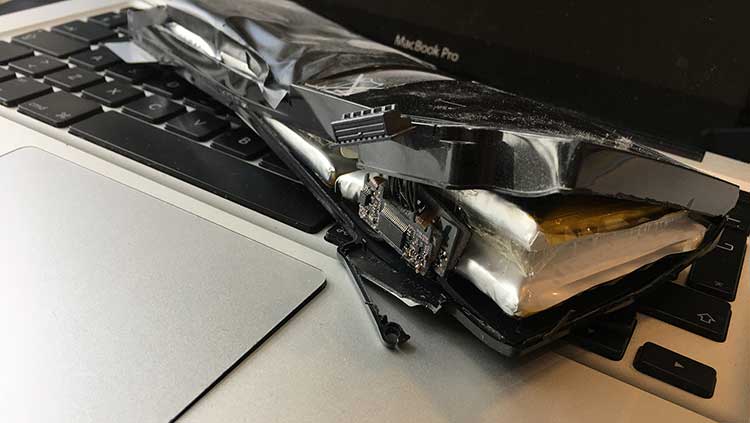 Defekt MacBook Pro 13" Unibody A1278 batteri
